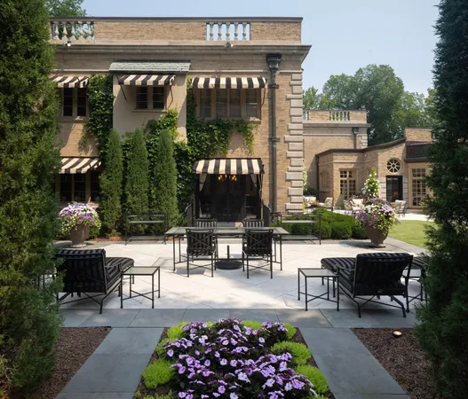 $3,895,000 | 4415 East Lake Harriet Parkway, Minneapolis, MN 55419