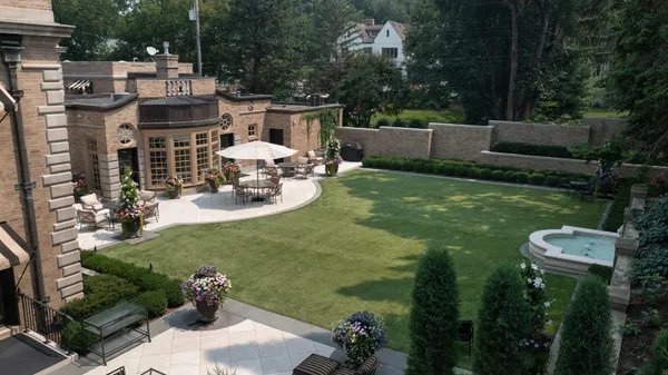 $3,895,000 | 4415 East Lake Harriet Parkway, Minneapolis, MN 55419