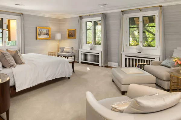 $3,895,000 | 4415 East Lake Harriet Parkway, Minneapolis, MN 55419