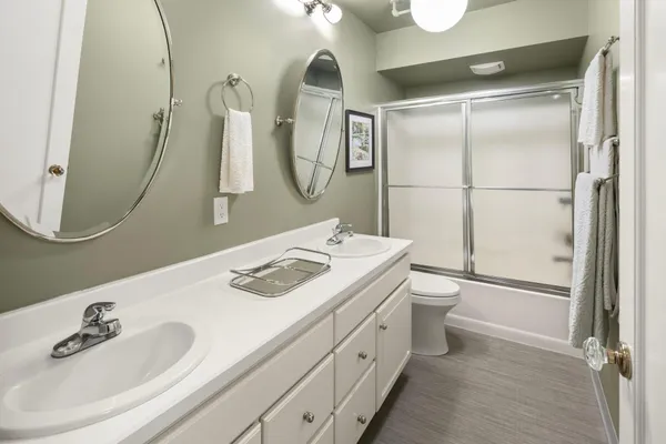 $3,895,000 | 4415 East Lake Harriet Parkway, Minneapolis, MN 55419