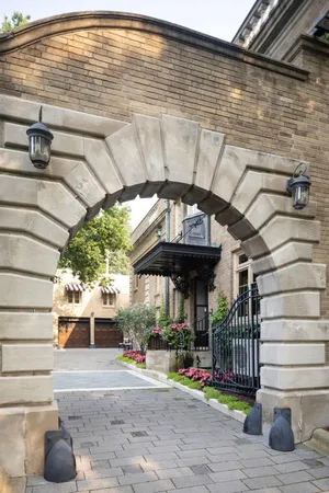 $3,895,000 | 4415 East Lake Harriet Parkway, Minneapolis, MN 55419