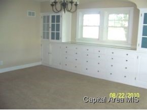 385 North Oxford Road Springfield, IL 62702 - Photo 3 of 8