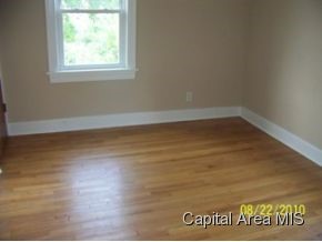 385 North Oxford Road Springfield, IL 62702 - Photo 4 of 8