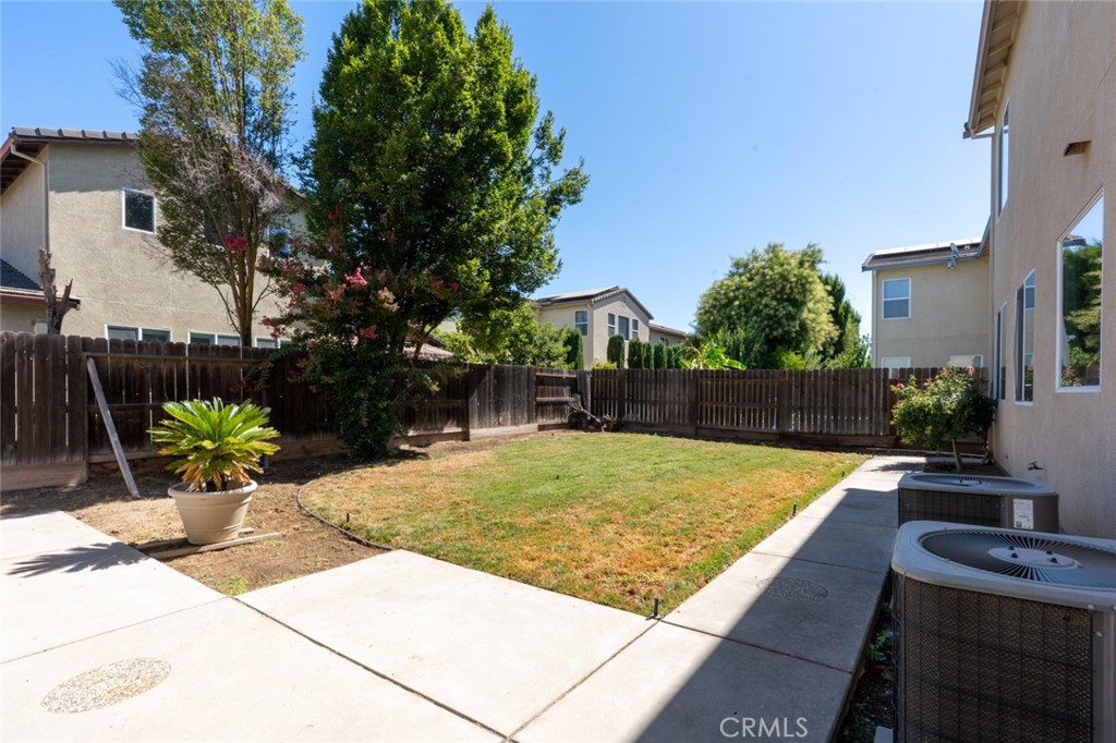 1289 Verdon Court Merced, CA 95348 - Photo 50 of 56 a view of a backyard with sitting area