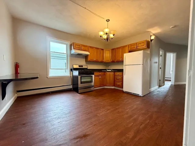$2,595 | 8 Dalton Street, Unit 3, Lowell, MA 01850
