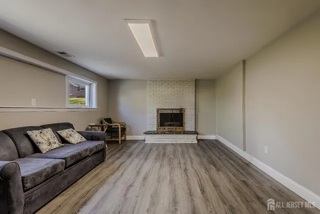 $695,000 | 1 Hallo Street, Edison, NJ 08837