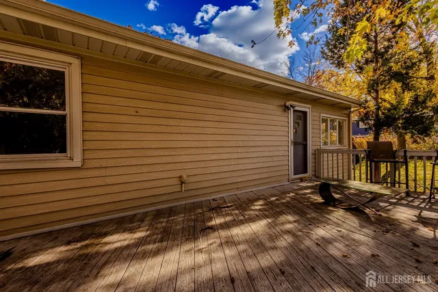 $695,000 | 1 Hallo Street, Edison, NJ 08837