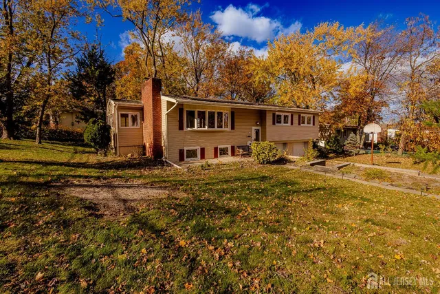 $695,000 | 1 Hallo Street, Edison, NJ 08837