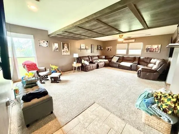 $297,775 | 801 North Davis Street, Hamilton, MO 64644