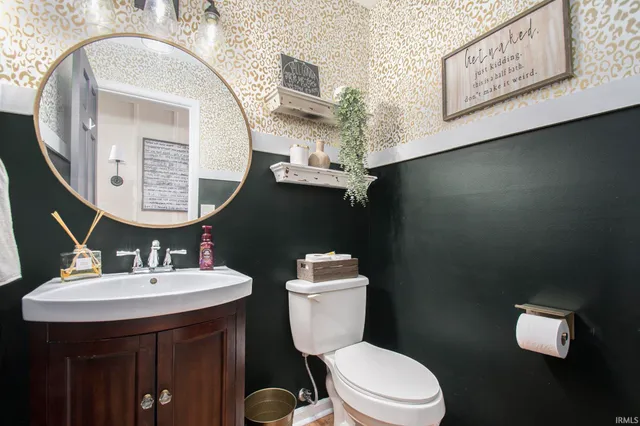 $362,500 | 4004 Stonegate Drive, Mishawaka, IN 46544