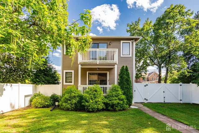 $584,000 | 45 Charles Street, Sayreville, NJ 08857