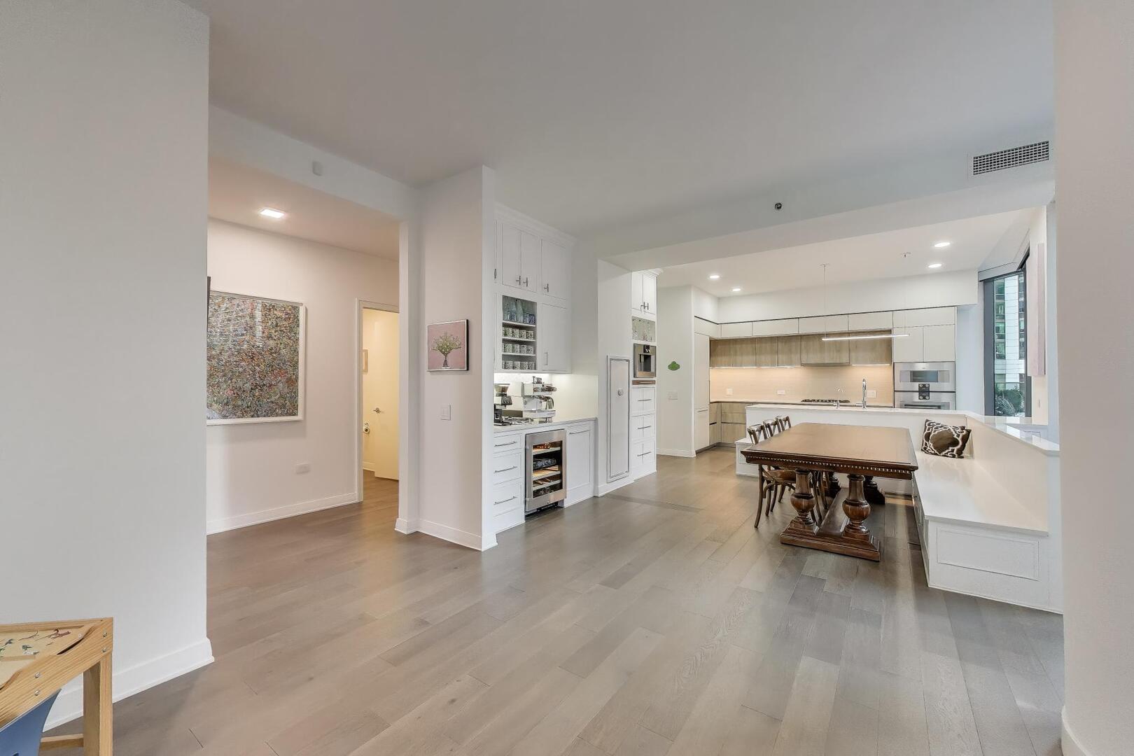 211 North Harbor Drive, Unit TH01 Chicago, IL 60601 - Photo 21 of 95