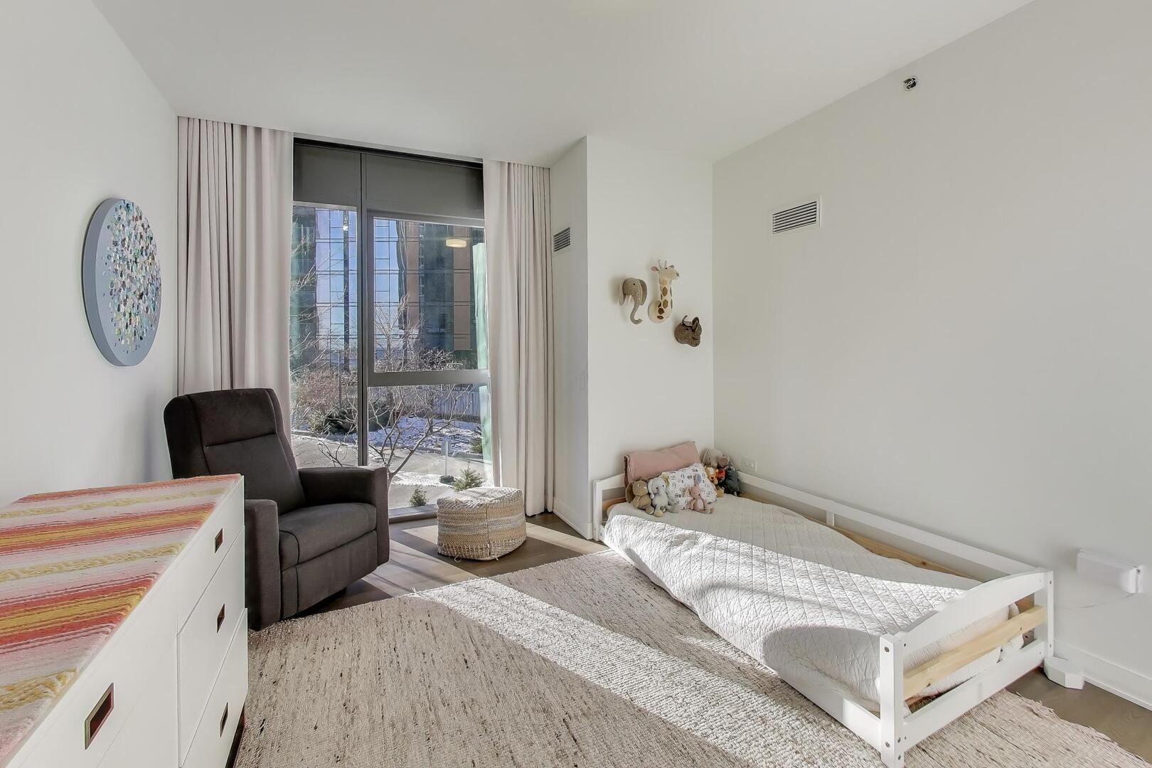 211 North Harbor Drive, Unit TH01 Chicago, IL 60601 - Photo 37 of 95