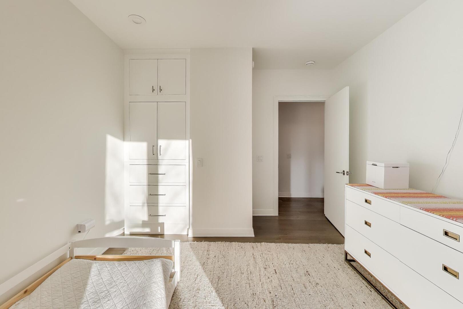 211 North Harbor Drive, Unit TH01 Chicago, IL 60601 - Photo 38 of 95