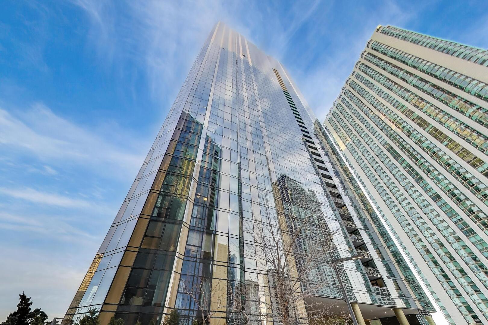 211 North Harbor Drive, Unit TH01 Chicago, IL 60601 - Photo 4 of 95