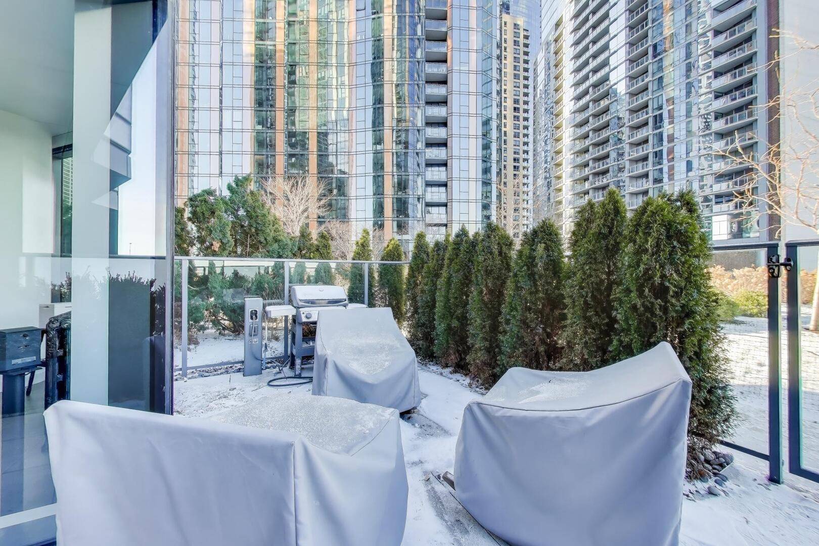 211 North Harbor Drive, Unit TH01 Chicago, IL 60601 - Photo 43 of 95