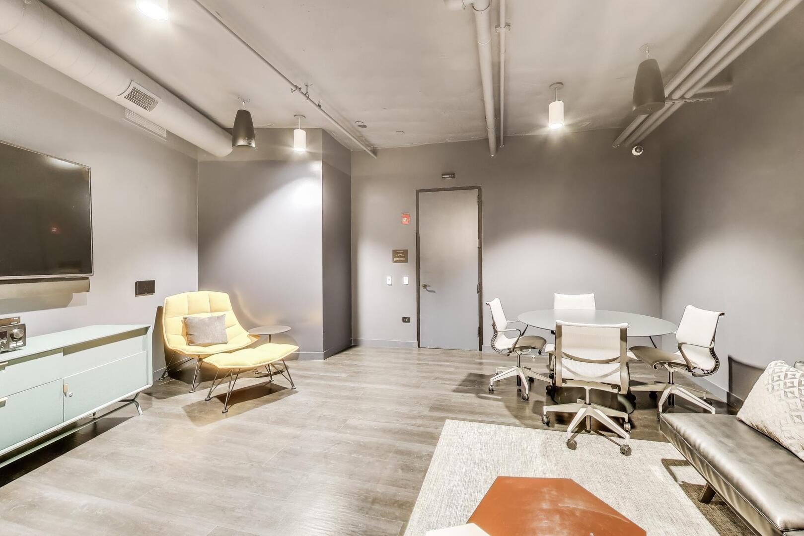 211 North Harbor Drive, Unit TH01 Chicago, IL 60601 - Photo 65 of 95