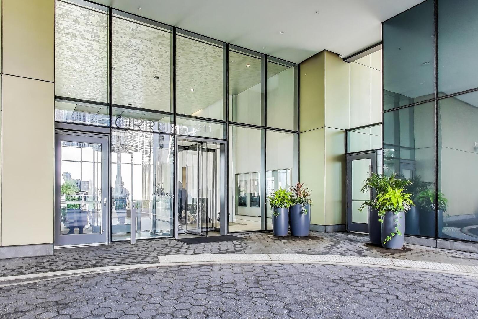 211 North Harbor Drive, Unit TH01 Chicago, IL 60601 - Photo 7 of 95