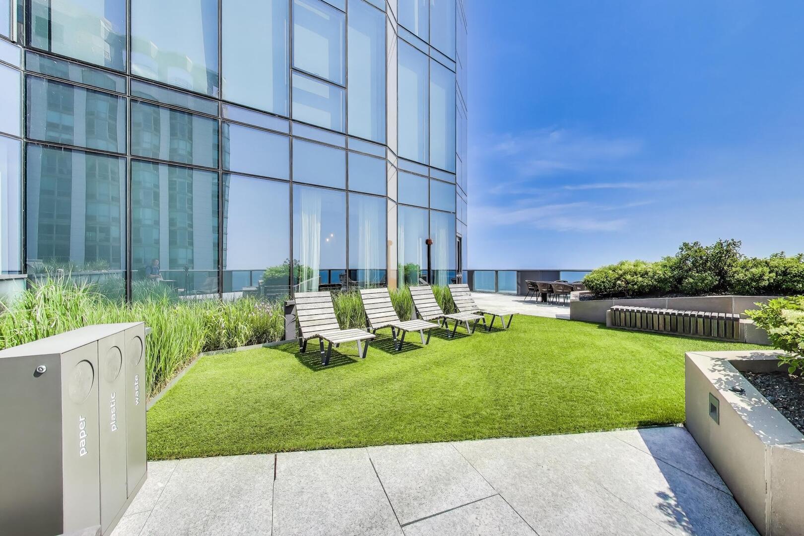 211 North Harbor Drive, Unit TH01 Chicago, IL 60601 - Photo 77 of 95