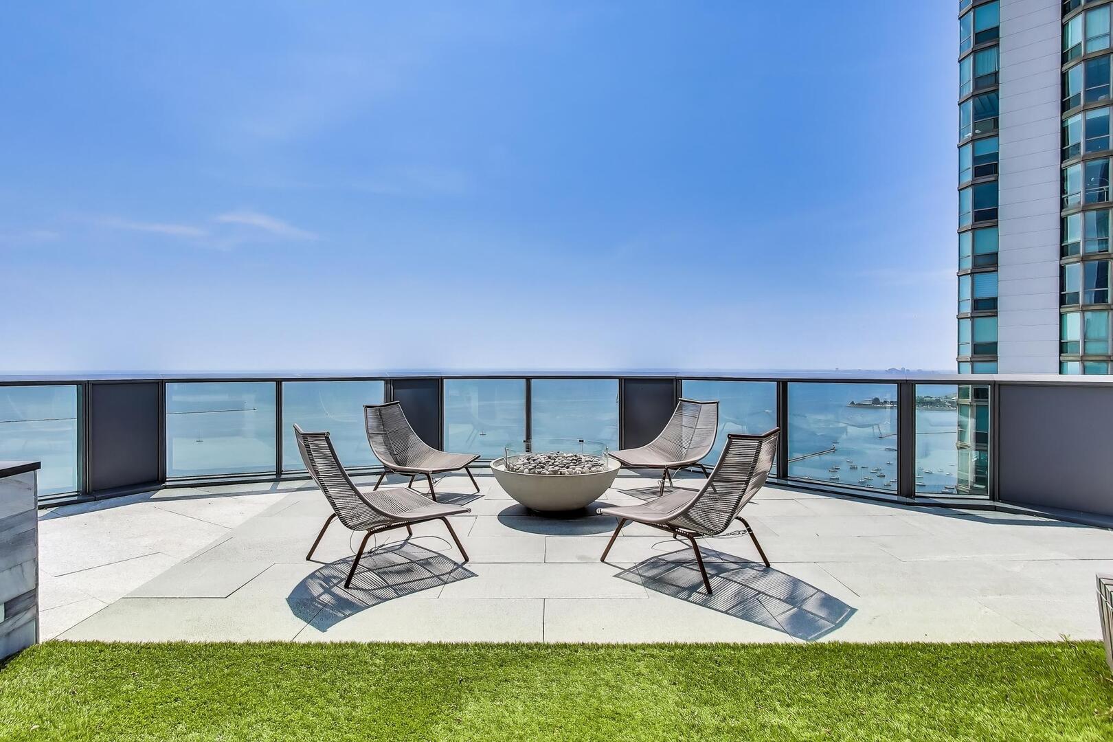 211 North Harbor Drive, Unit TH01 Chicago, IL 60601 - Photo 78 of 95