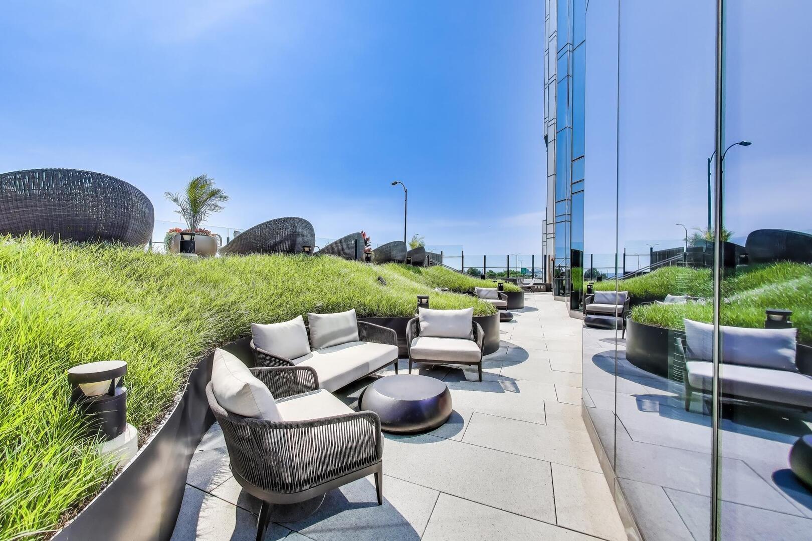 211 North Harbor Drive, Unit TH01 Chicago, IL 60601 - Photo 83 of 95