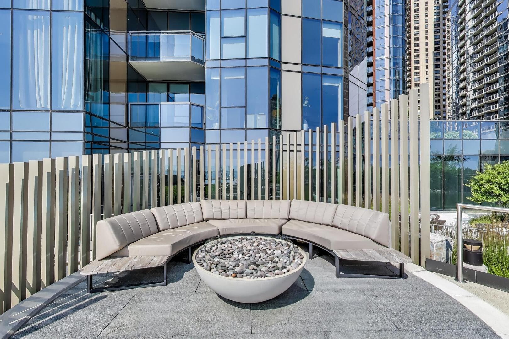 211 North Harbor Drive, Unit TH01 Chicago, IL 60601 - Photo 88 of 95