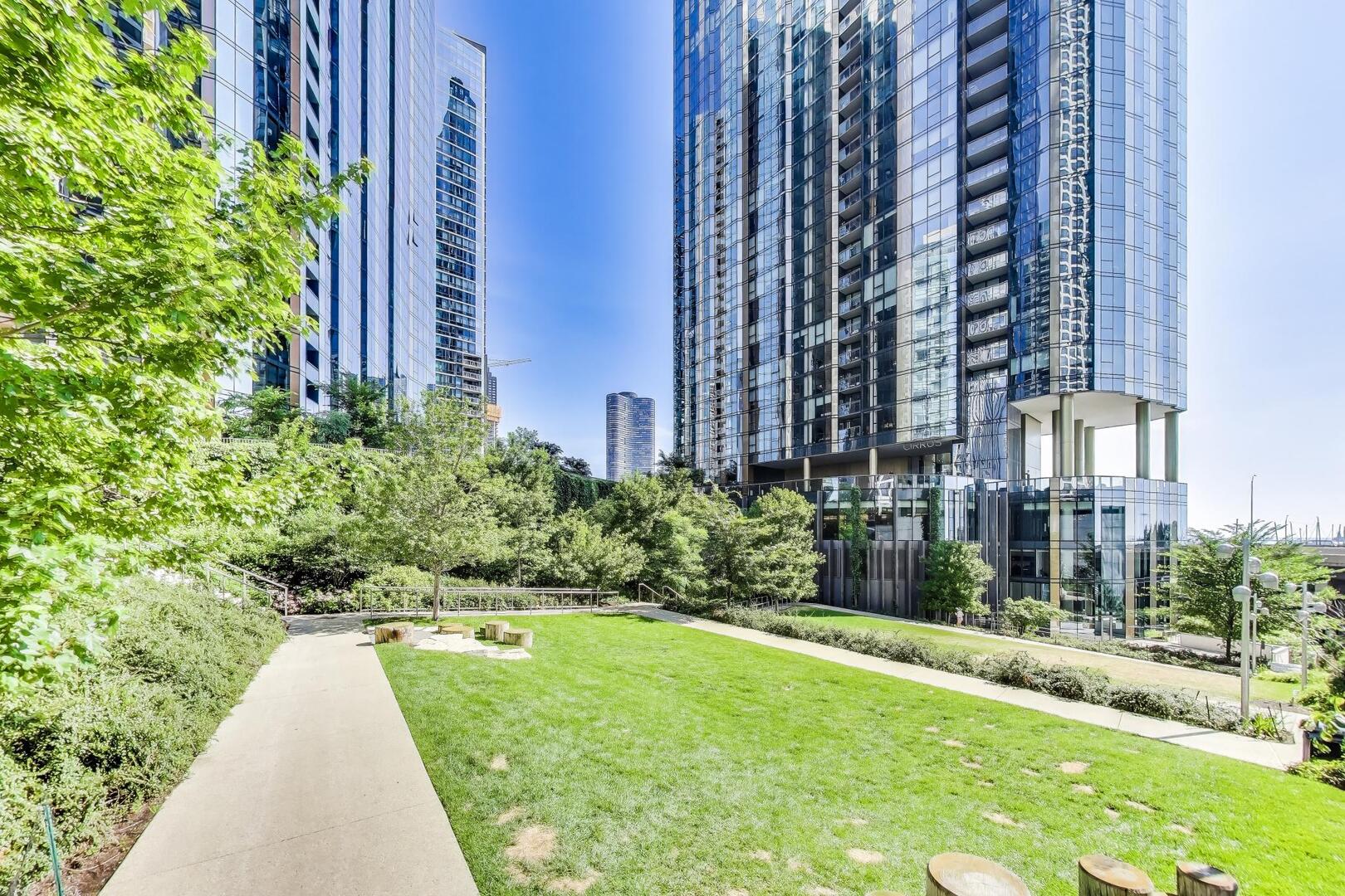 211 North Harbor Drive, Unit TH01 Chicago, IL 60601 - Photo 90 of 95