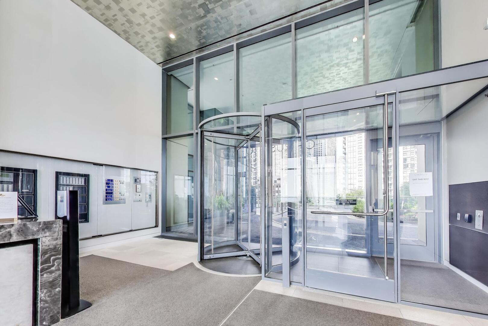 211 North Harbor Drive, Unit TH01 Chicago, IL 60601 - Photo 9 of 95