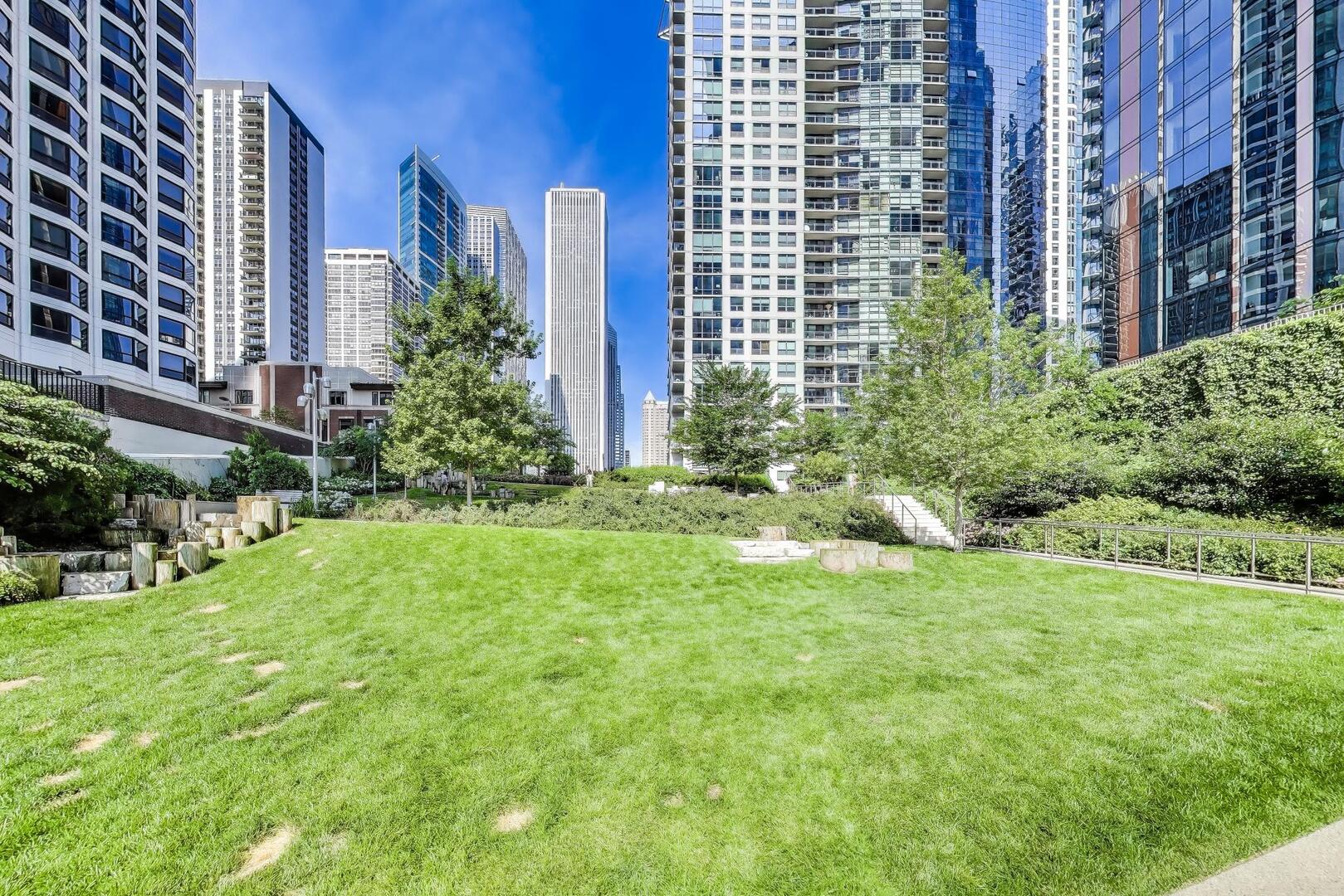 211 North Harbor Drive, Unit TH01 Chicago, IL 60601 - Photo 91 of 95