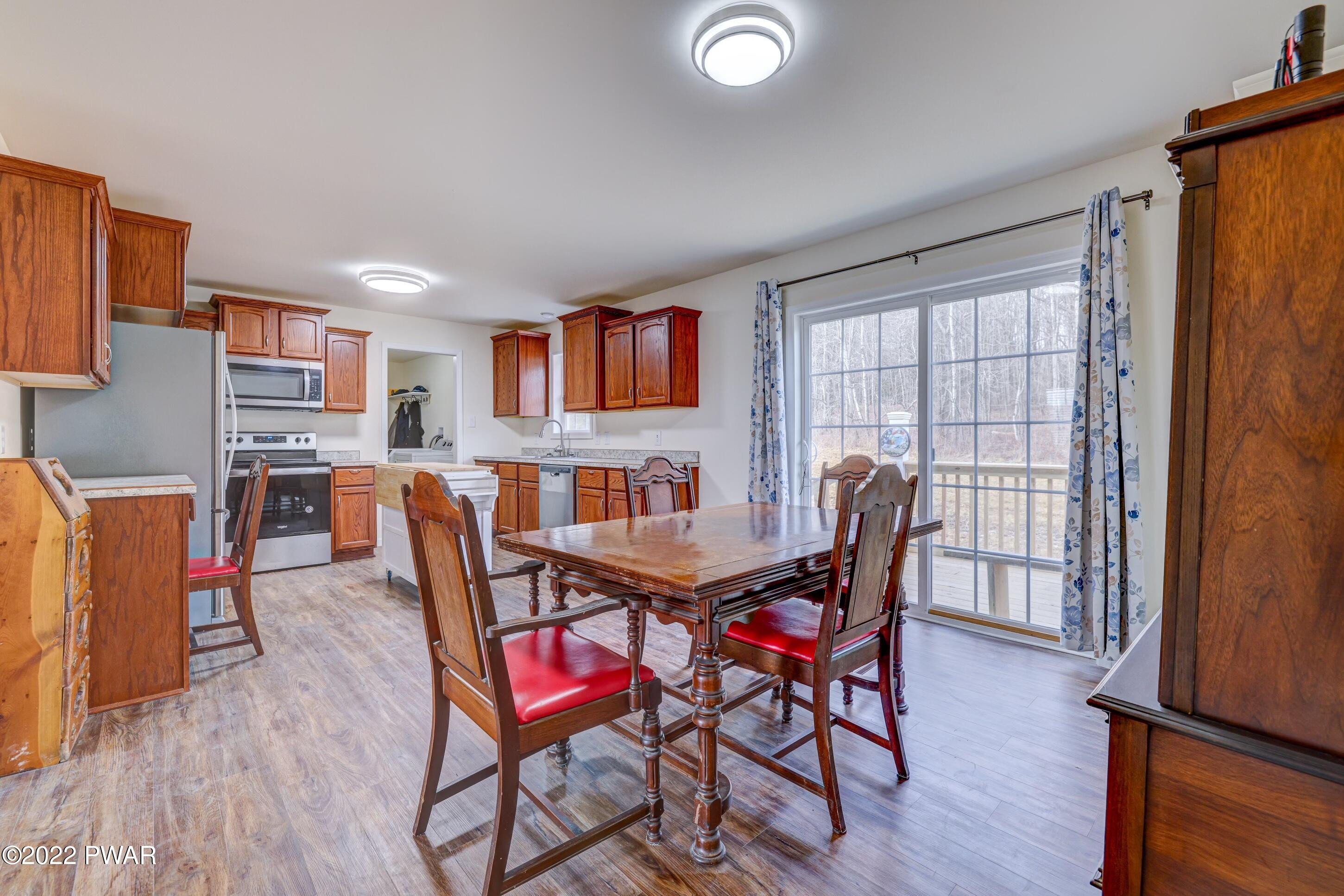 831 Spring Hill Road Sterling, PA 18463 - Photo 14 of 34