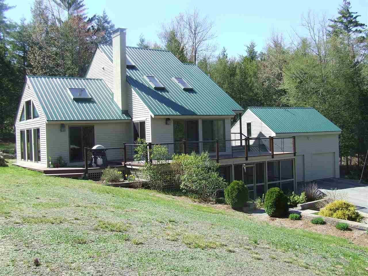 139 Pine Hill Road Ossipee, NH 03814 - Photo 1 of 40