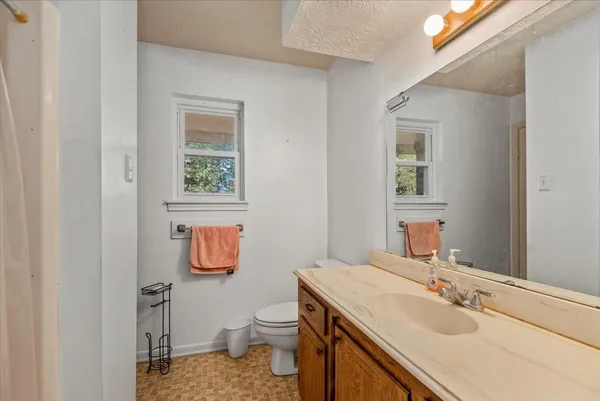 $699,000 | 504 Catfish Lane, Conroe, TX 77384