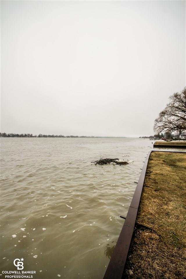 8493 North River Road Marine City, MI 48039 - Photo 46 of 55 31340713-47.JPG