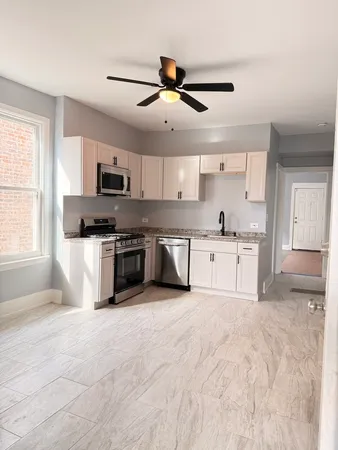 $1,500 | 3821 West Fillmore Street, Unit 2R, Chicago, IL 60624