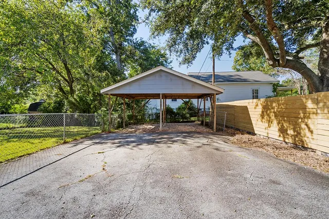 $259,000 | 204 Durst Avenue West, Greenwood, SC 29649