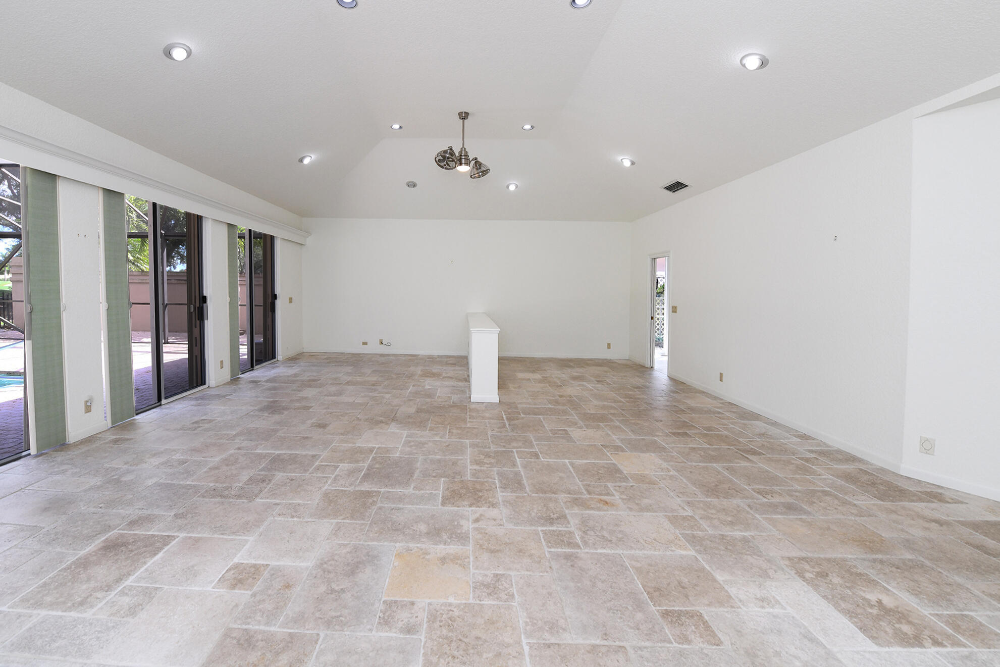 21286 Harrow Court Boca Raton, FL 33433 - Photo 7 of 28 Perfect for Entertaining