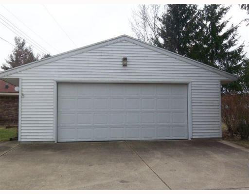 2829 Rubbins Road Howell, MI 48843 - Photo 3 of 10 Photo 3