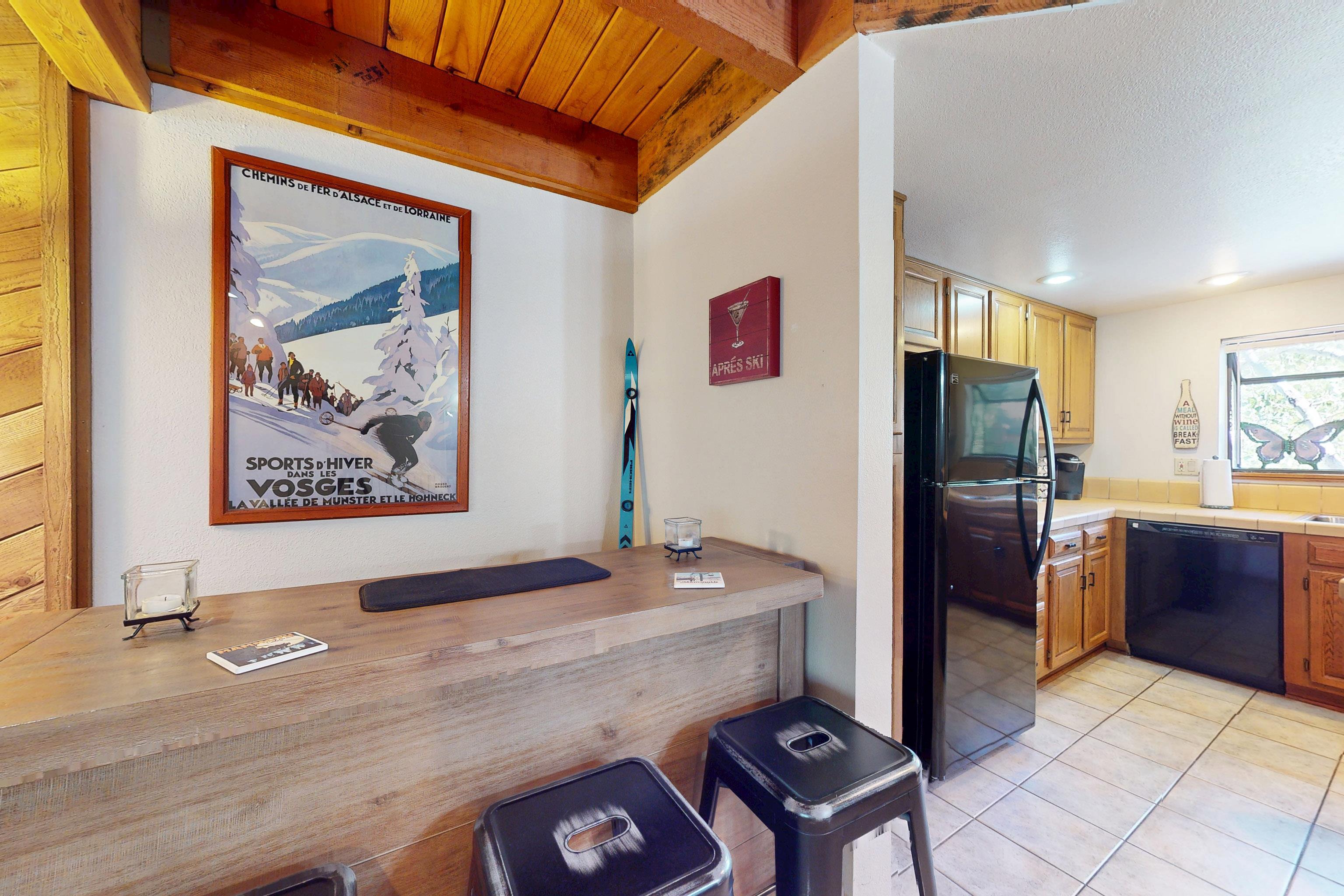 4710 Minaret Road, Unit 22 Mammoth Lakes, CA 93546 - Photo 10 of 32 Gallery Image 10