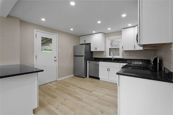 $189,900 | 263 Mary Ellen Drive, North Versailles, PA 15137