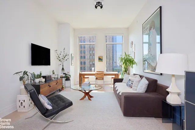 $2,800,000 | 30 Park Place, Unit 47C | TriBeCa