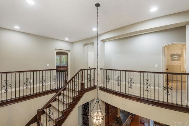 $2,295,000 | 6390 Paseo Descanso, Carlsbad, CA 92009