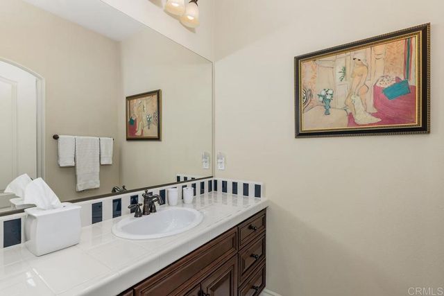 $2,295,000 | 6390 Paseo Descanso, Carlsbad, CA 92009