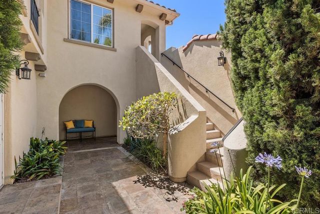 $2,295,000 | 6390 Paseo Descanso, Carlsbad, CA 92009