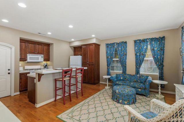 $2,295,000 | 6390 Paseo Descanso, Carlsbad, CA 92009