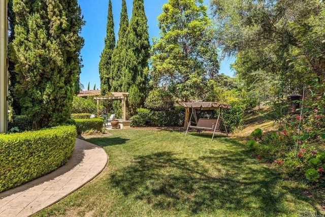 $2,295,000 | 6390 Paseo Descanso, Carlsbad, CA 92009