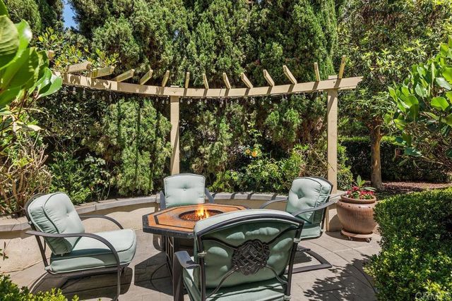 $2,295,000 | 6390 Paseo Descanso, Carlsbad, CA 92009