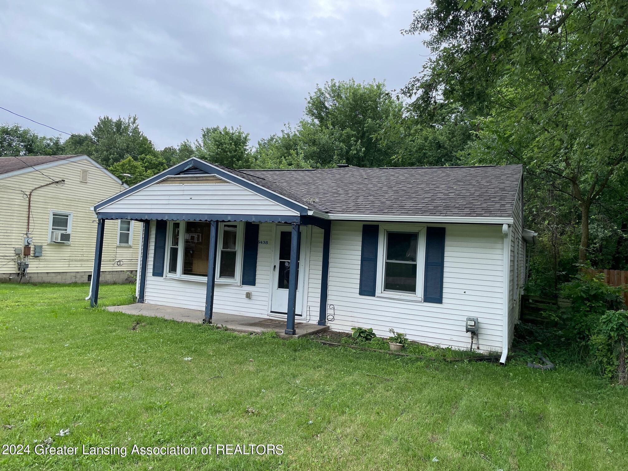 6438 Sommerset Road Lansing, MI 48911 - Photo 1 of 12 IMG_0445