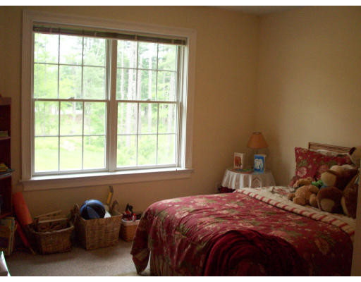 62 Orchard Road East Longmeadow, MA 01028 - Photo 17 of 25 Gallery Image 17