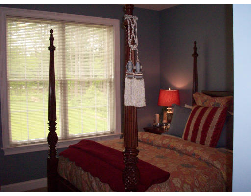 62 Orchard Road East Longmeadow, MA 01028 - Photo 19 of 25 Gallery Image 19
