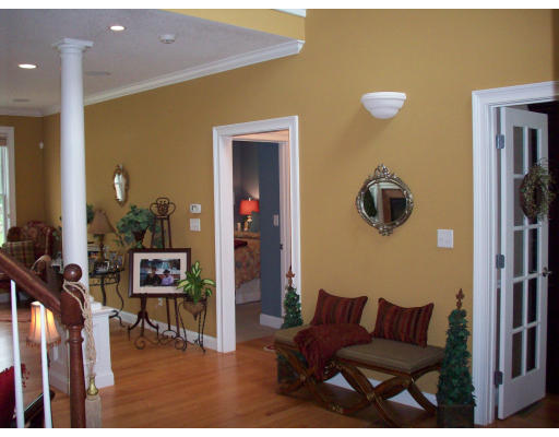 62 Orchard Road East Longmeadow, MA 01028 - Photo 6 of 25 Gallery Image 6